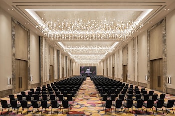 mgm shanghai west bund