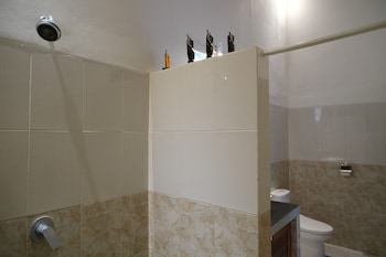 retreat villa toraja baturinggit