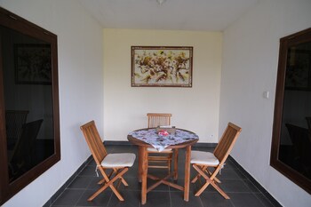 retreat villa toraja baturinggit