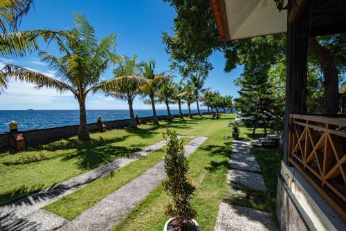 retreat villa toraja baturinggit