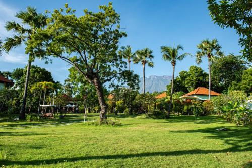retreat villa toraja baturinggit