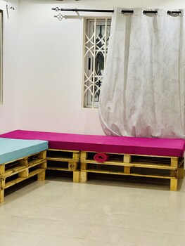 paris homestay