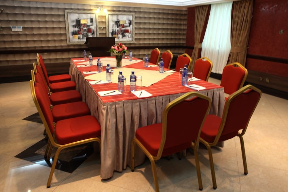 Summerdale Inn,Nairobi West>>Nairobi,4 star