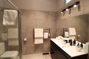 exchange hotel beaconsfield