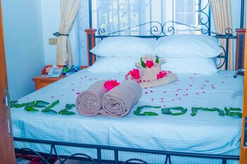 latonna safari hotel