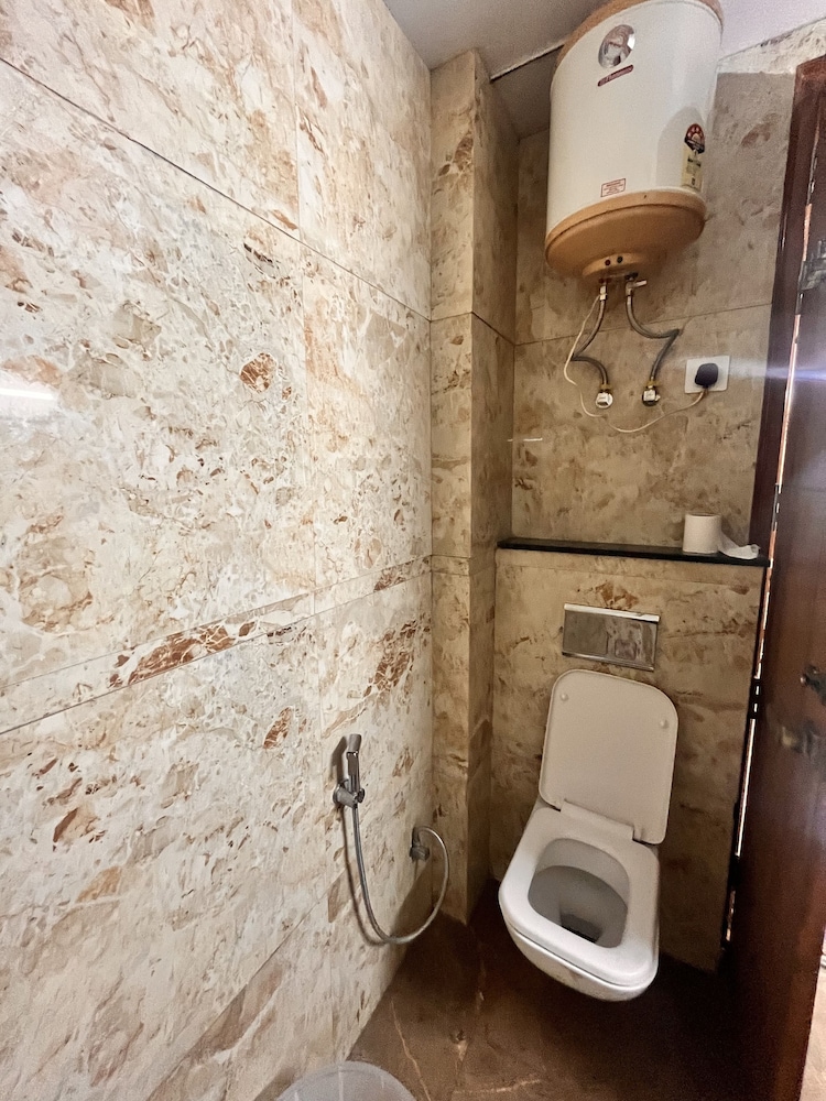maharaja palace near medanta gurgaon