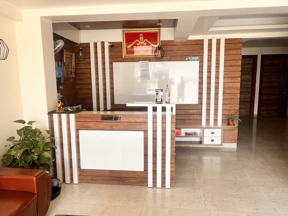 maharaja palace near medanta gurgaon