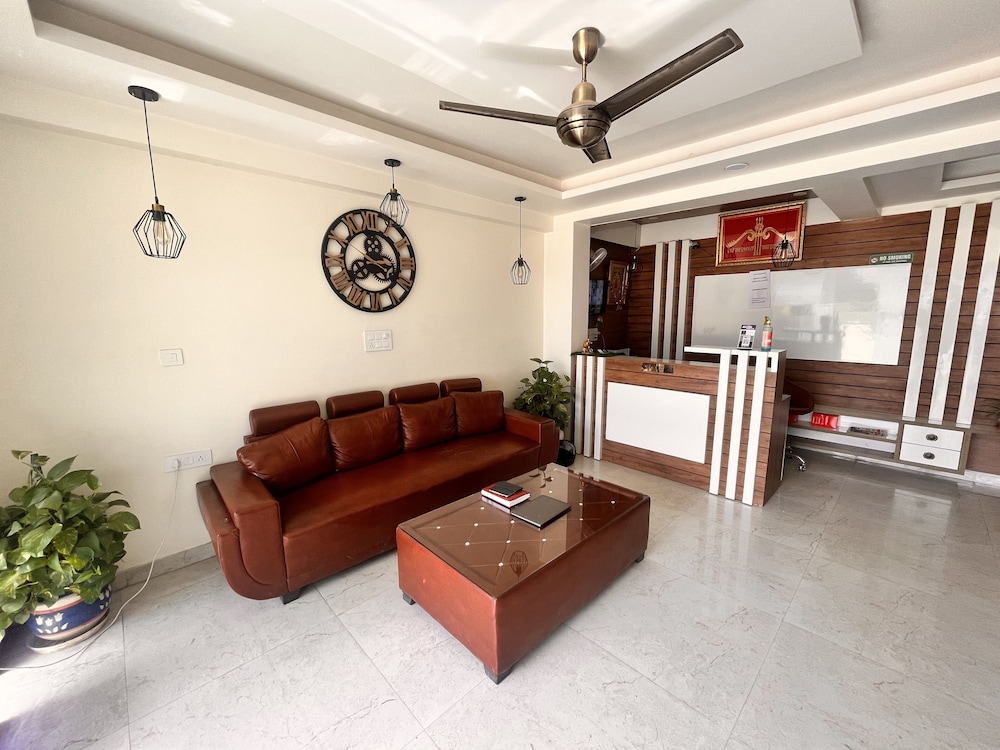 maharaja palace near medanta gurgaon