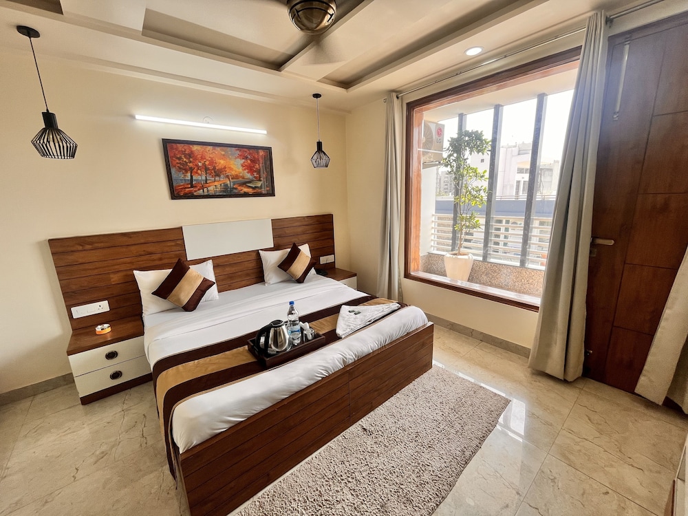 maharaja palace near medanta gurgaon
