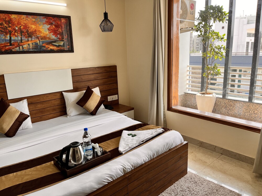 maharaja palace near medanta gurgaon
