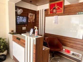 Maharaja Palace Near Medanta Gurgaon,India>>Gurugram,3 star