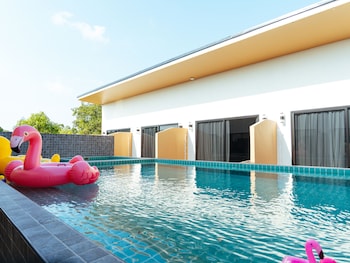 fresh resort pattaya