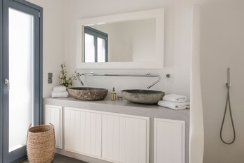 pebble summer house