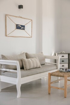 pebble summer house