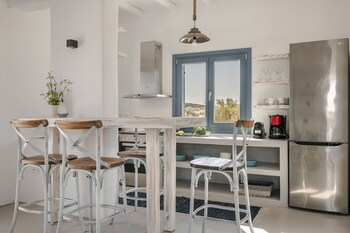 pebble summer house