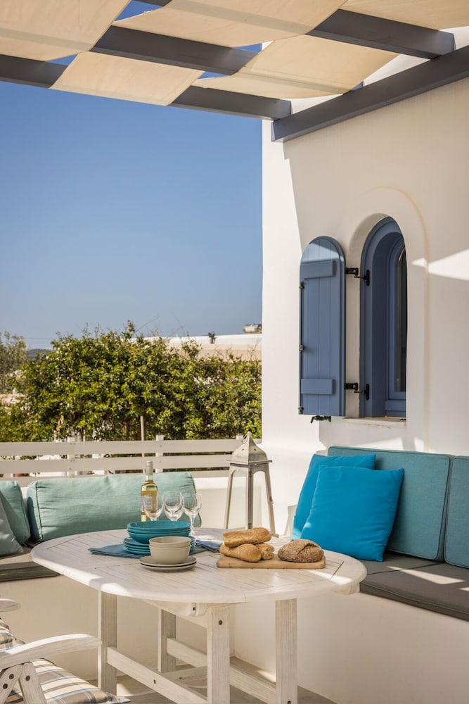 pebble summer house