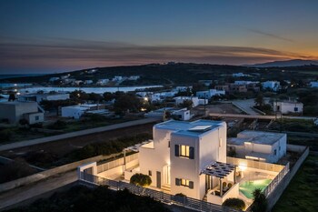 pebble summer house