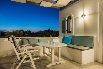 pebble summer house