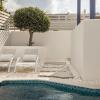 paros
