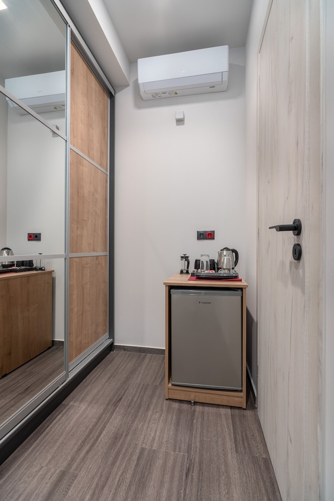 exarchia house project