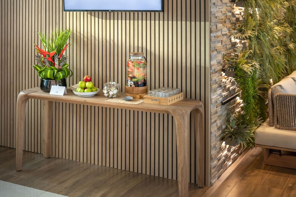 serhs experience suites
