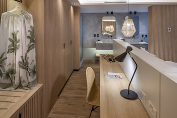 serhs experience suites
