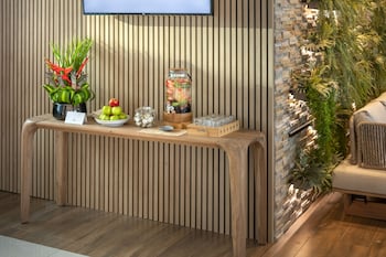 serhs experience suites