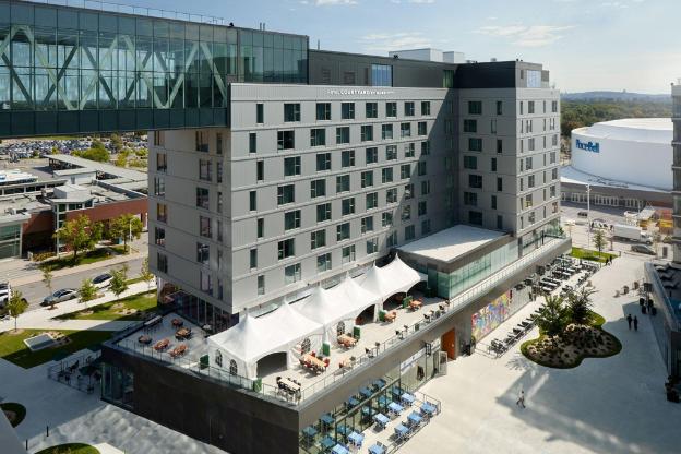 courtyard by marriott montreal laval