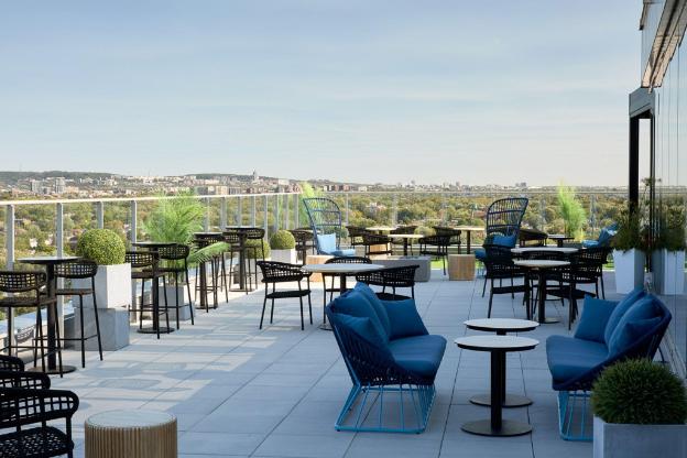 courtyard by marriott montreal laval