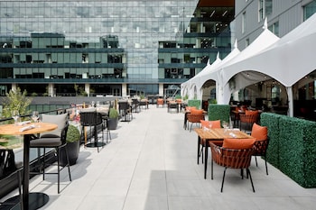 courtyard by marriott montreal laval