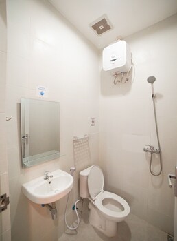 oyo 90874 millenium inn 2