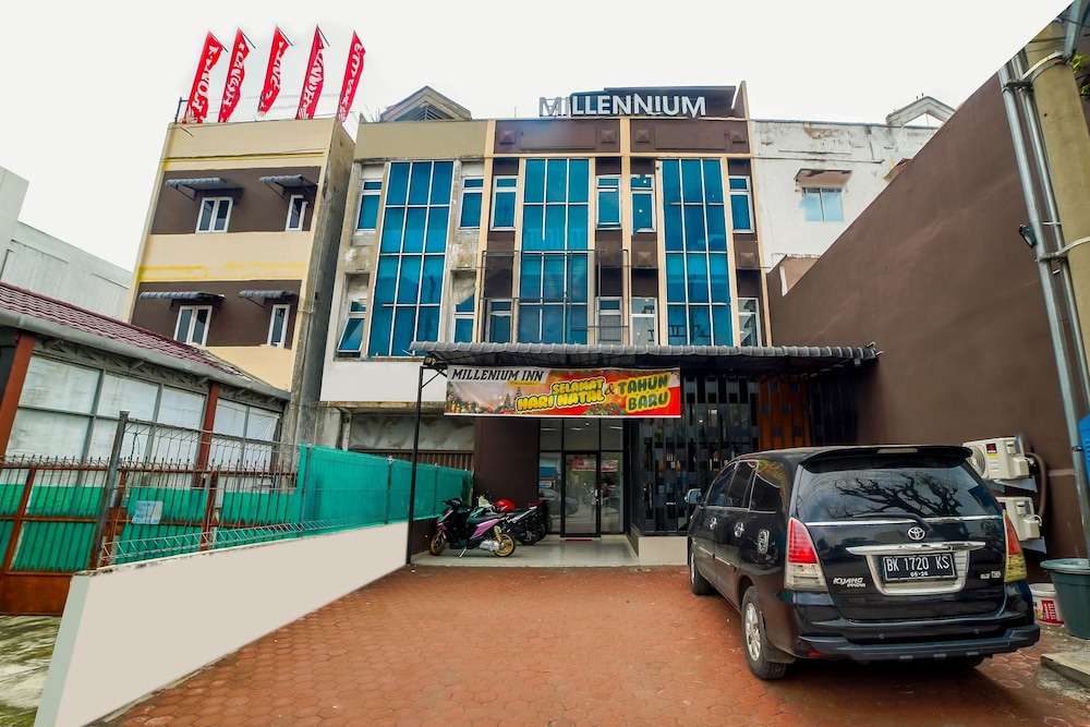 oyo 90874 millenium inn 2