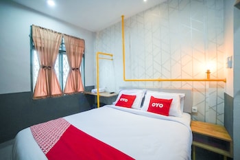 oyo 90874 millenium inn 2