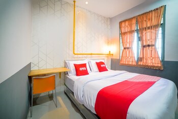 oyo 90874 millenium inn 2