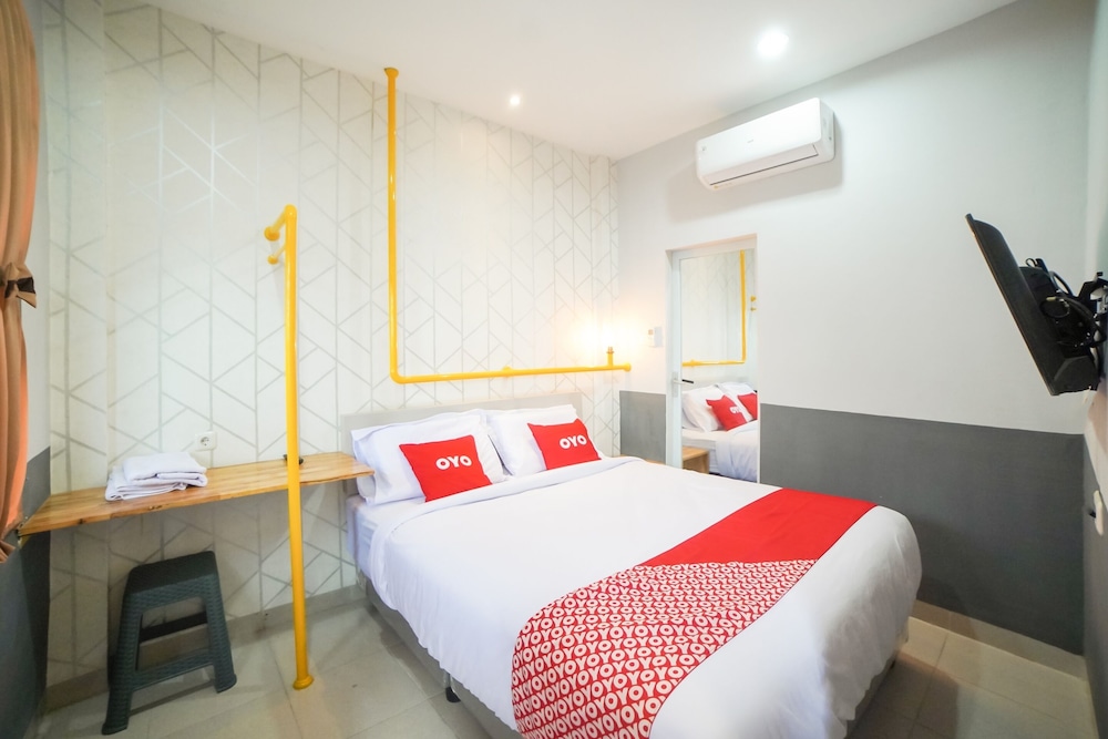 oyo 90874 millenium inn 2