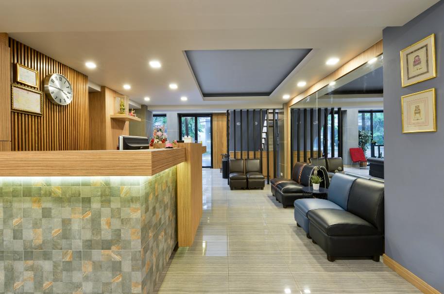 g boutique surawong bangkok