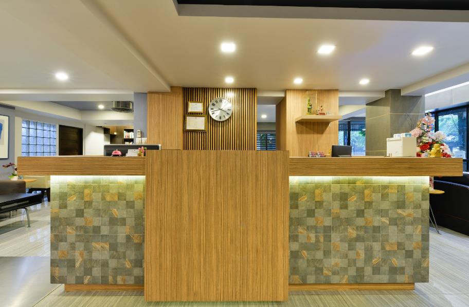 g boutique surawong bangkok