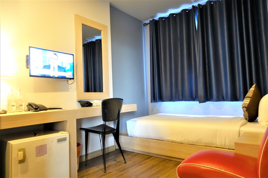 g boutique surawong bangkok