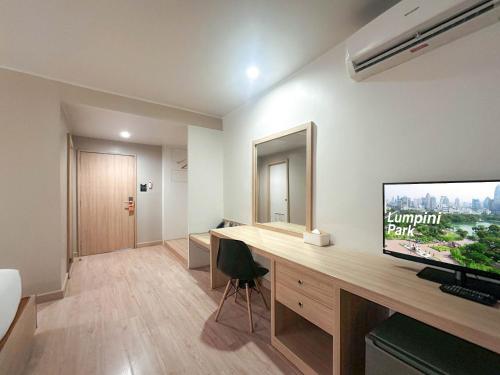 g boutique surawong bangkok