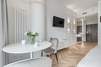 margi ariela apartment