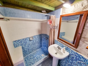 aphrodites pool retreat