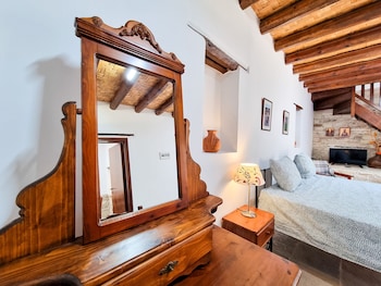 aphrodites pool retreat