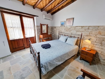 aphrodites pool retreat