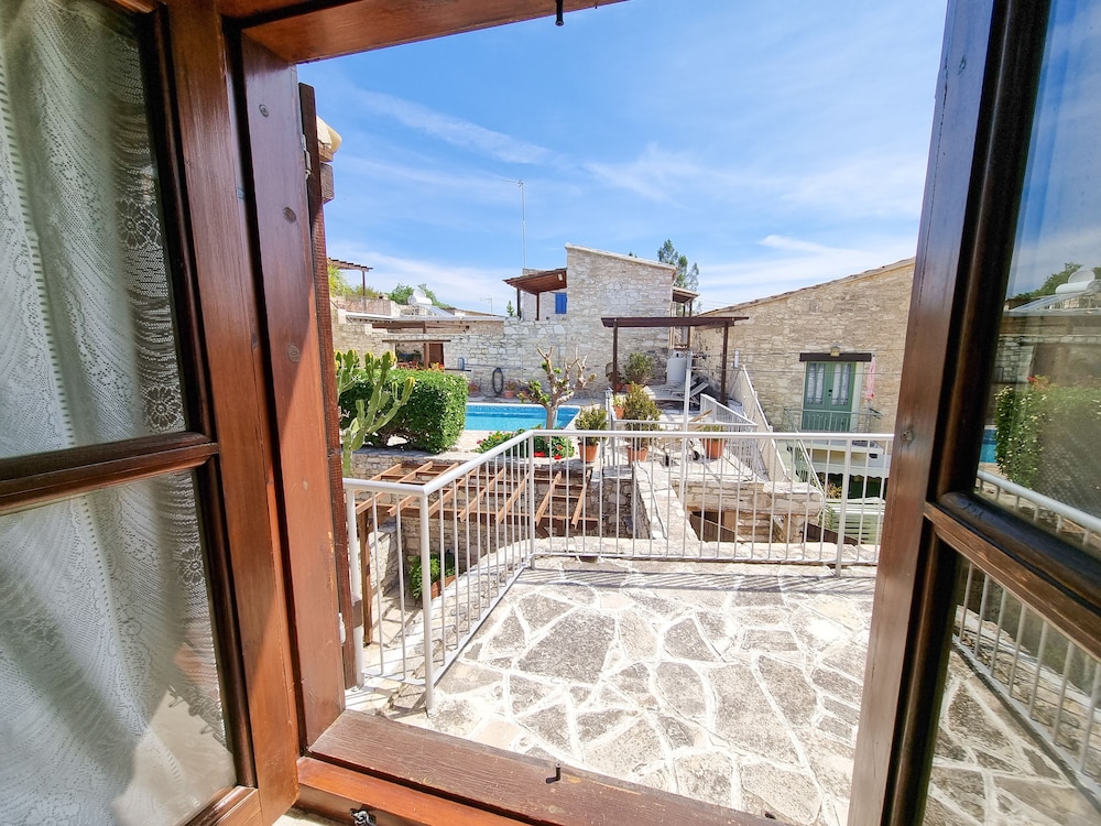 aphrodites pool retreat