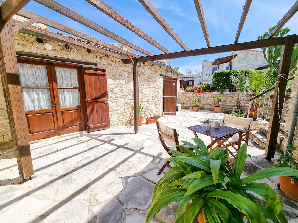 aphrodites pool retreat