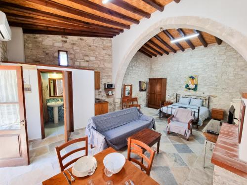 aphrodites pool retreat