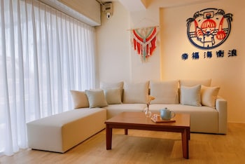 happienss sea surfing bandb