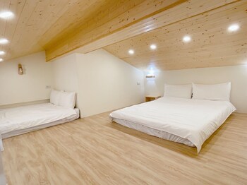 happienss sea surfing bandb