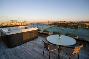 the londoner hotel sliema