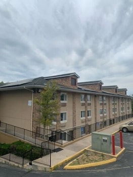 the boardwalk inn